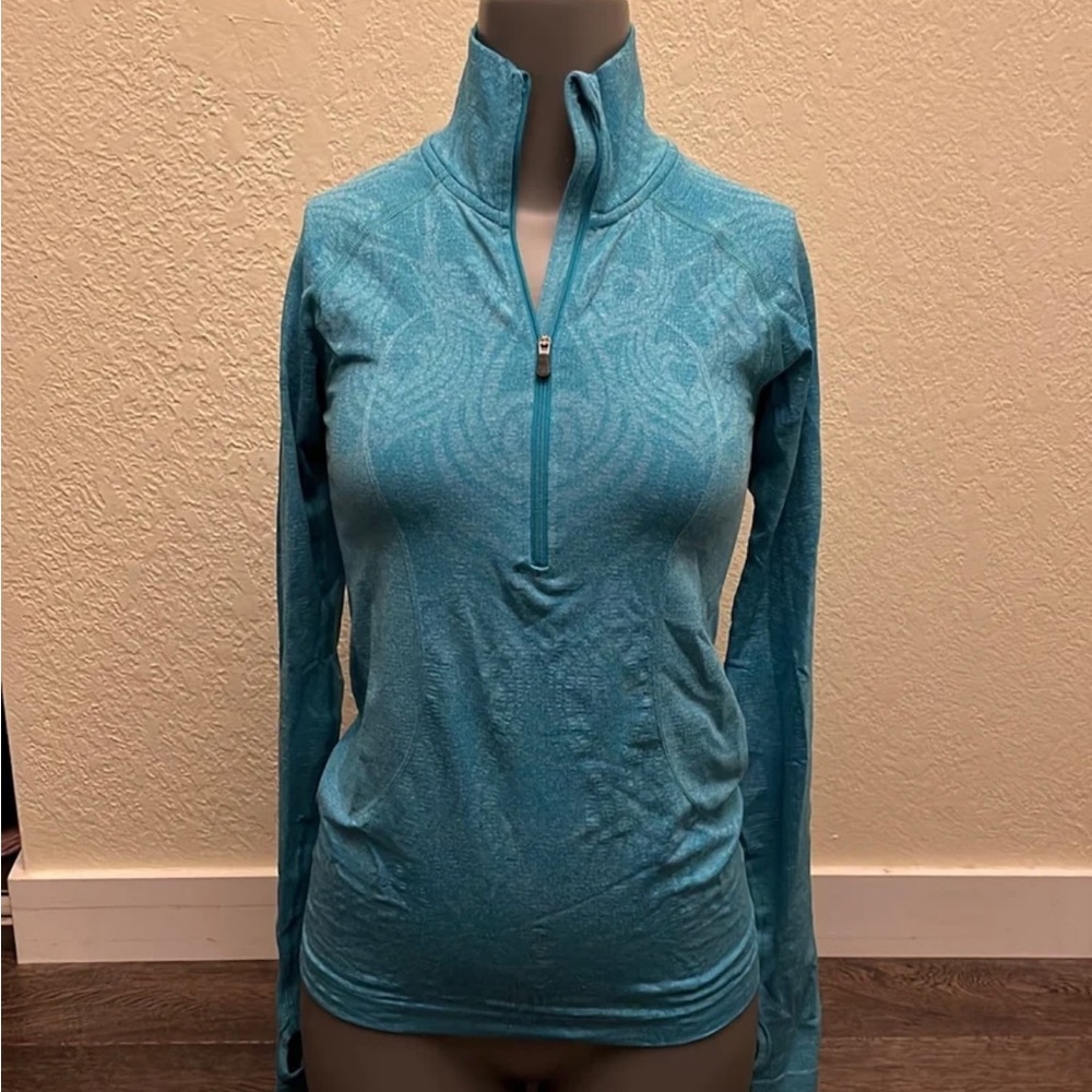 Lululemon Quarter Zip Long Sleeve Size 4